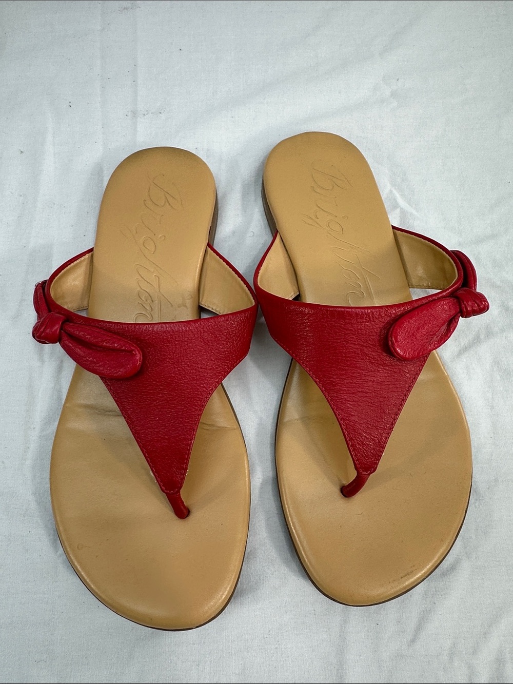 Brighton Chloe Red Leather Bow Thong Sandals Women's 6M